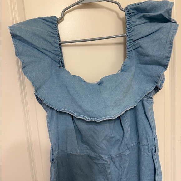 Fashion Nova Light Blue Denim Top - Picture 1 of 5
